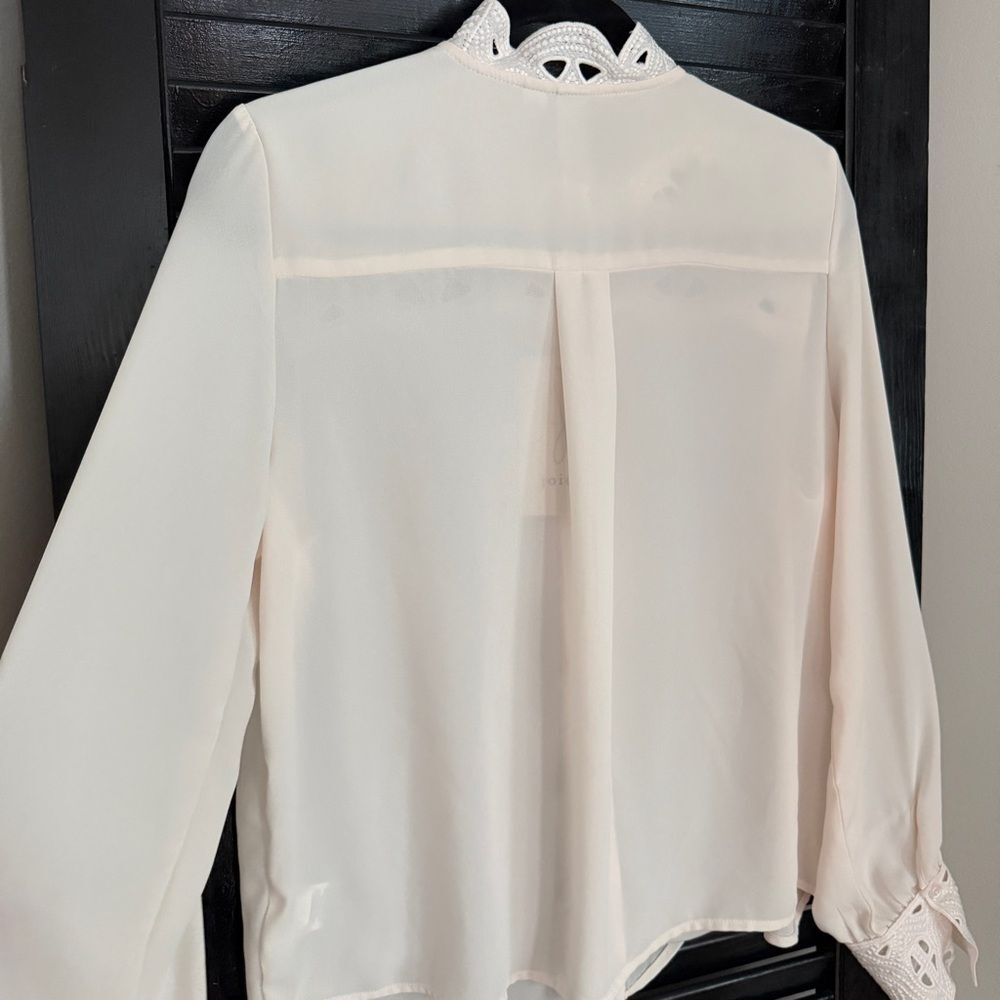 NWT Joie Ivory White Blouse Long Sleeve Lace Embroidery Cutout Pattern Women M - Picture 9 of 9